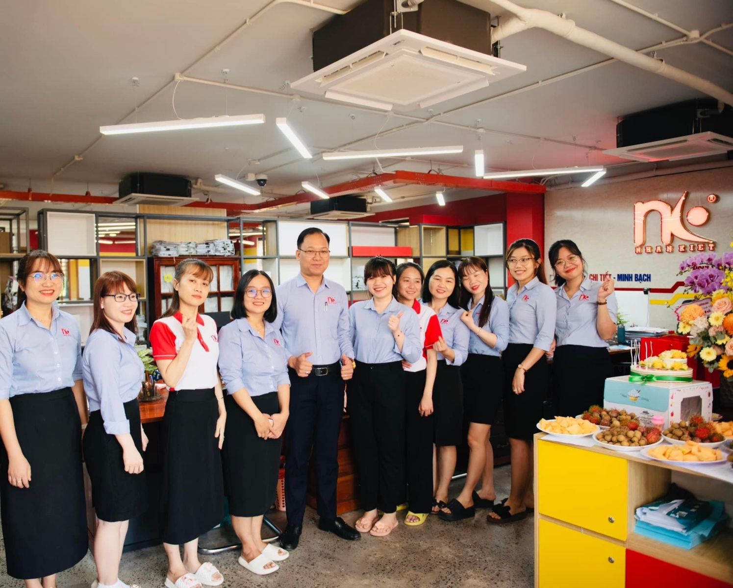 May đồng phục sơ mi văn phòng tại Tân Uyên | Bạn đang cần một nhà cung cấp chuyên nghiệp về đồng phục công ty mà chưa biết tìm đau ra