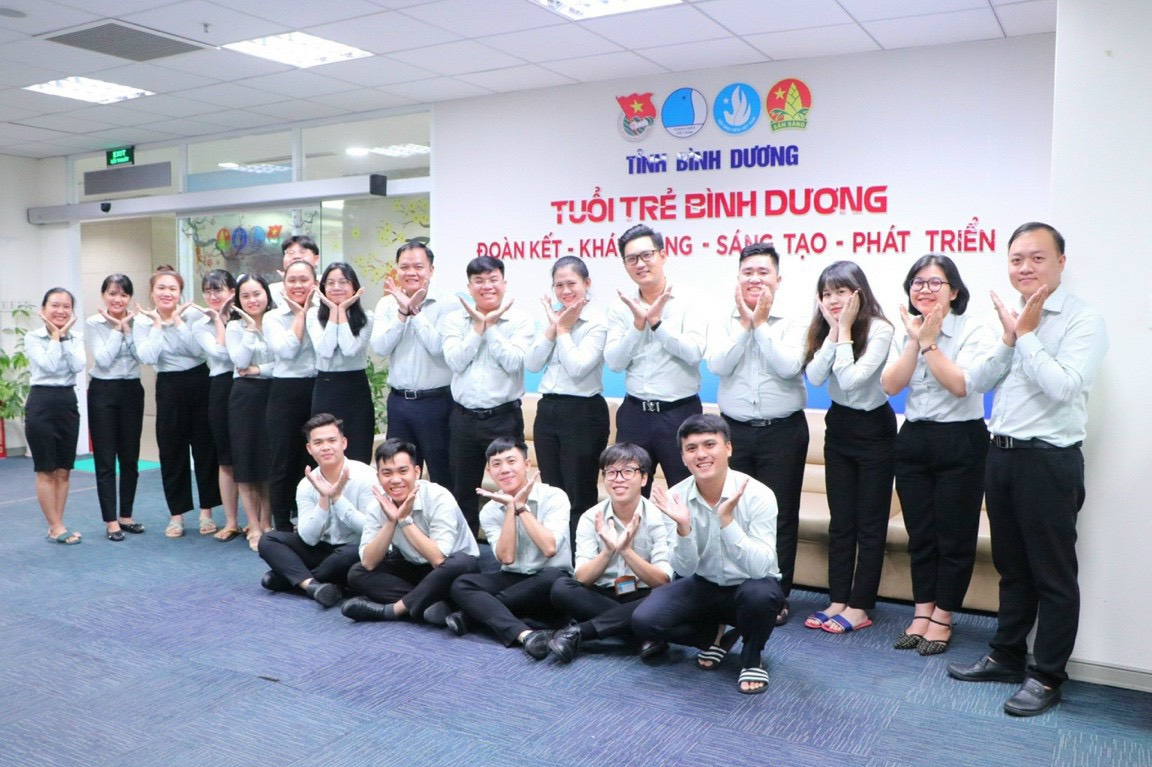 Sản phẩm hoàn thiện được giao đến tận nơi, đúng thời gian cam kết.May đồng phục sơ mi công ty và doanh nghiệp Dầu Tiếng #1